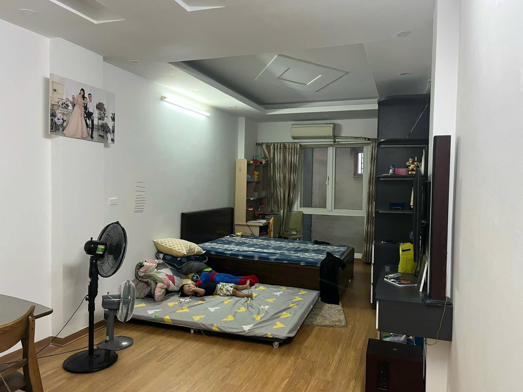 Bán nhà riêng ngõ 252 Tây Sơn 38,5m2 6T Ô Tô Giá Chỉ 6.5 Tỷ