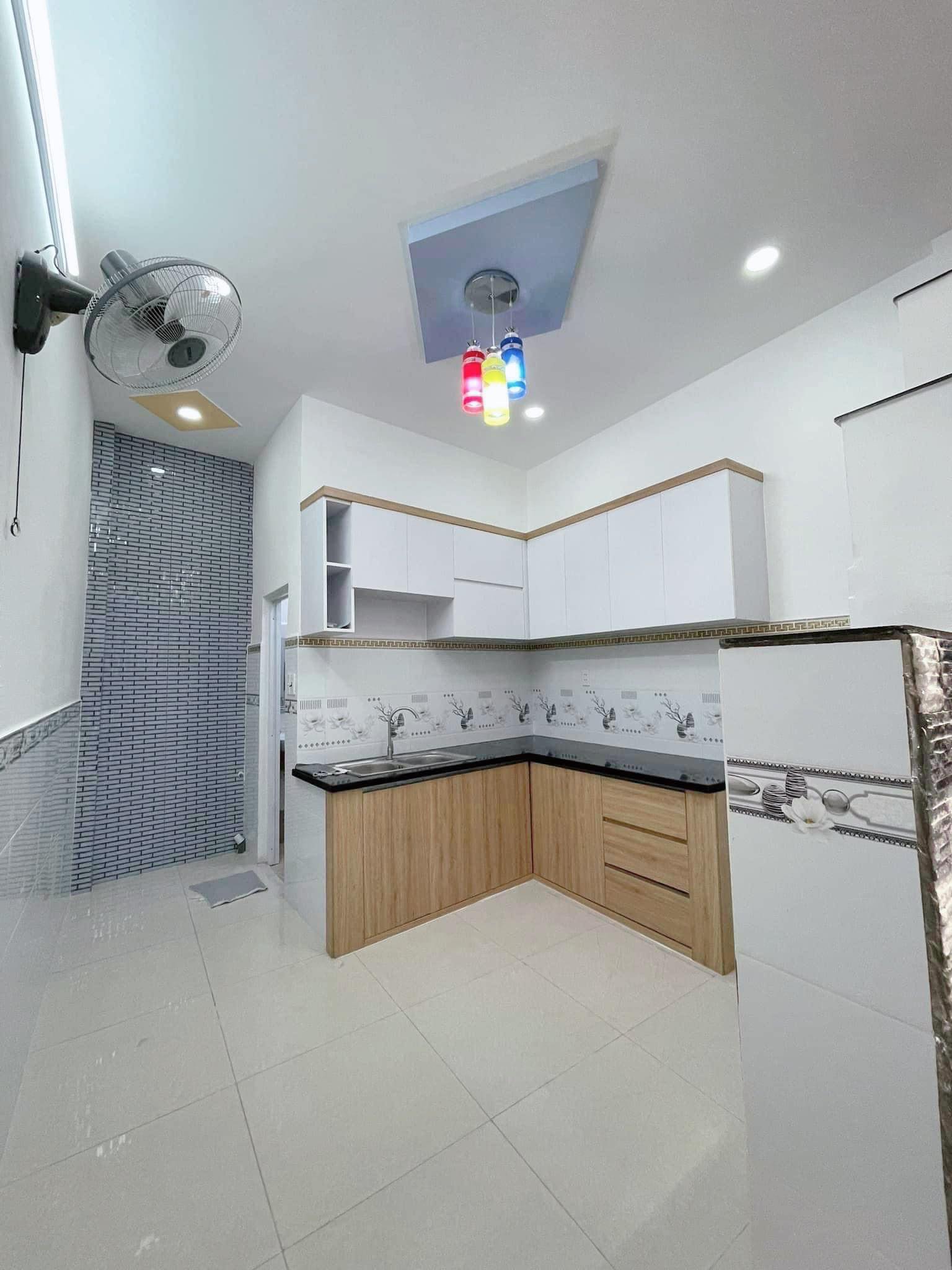 Bán nhà shr 28m2-2tang Huỳnh Văn Nghệ Tân Bình , kiamoning đỗ cửa, 3tỷ nhỉnh 0932030061