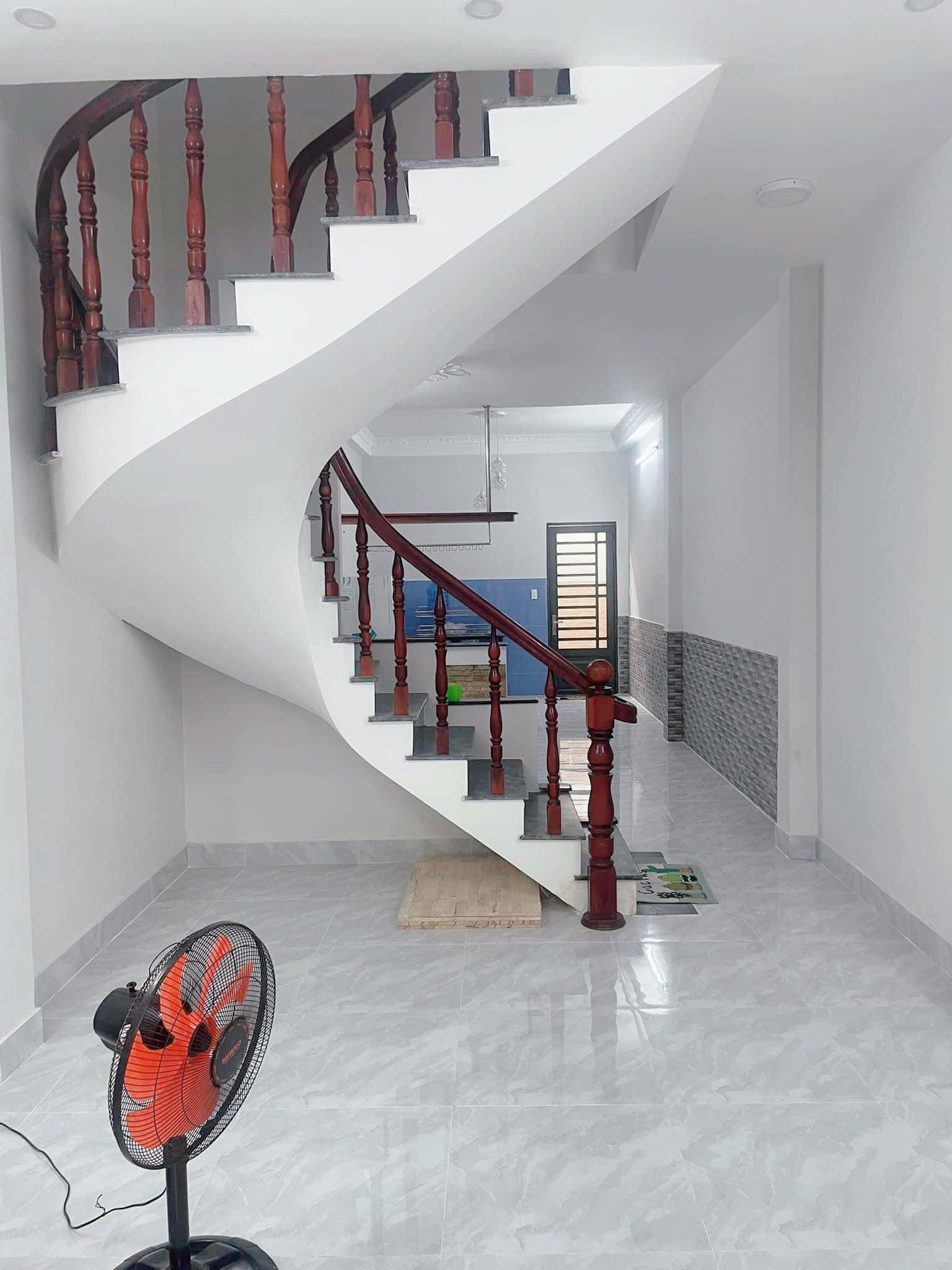 Bán nhà shr-hxh 44m2-2tang ngay Emart phan huy ích Gò Vấp, giáp Tân Bình- 4tỷ nhỉnh 0932030061