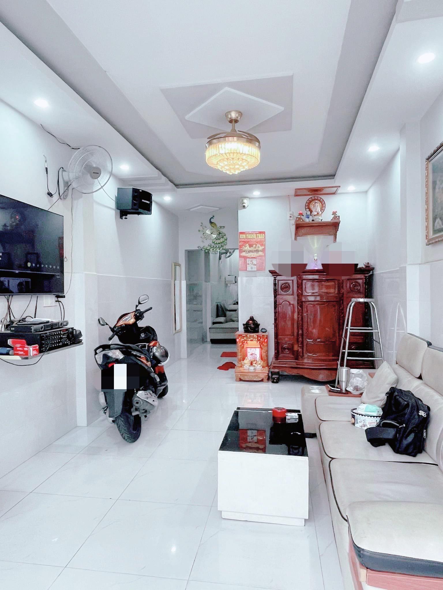 Bán nhà 47m2-3tang Nguyễn Phúc Chu , nở hậu- hẻm kiamoning, liền kề KCN Tân Bình, 4 tỷ nhỉnh 0932030061