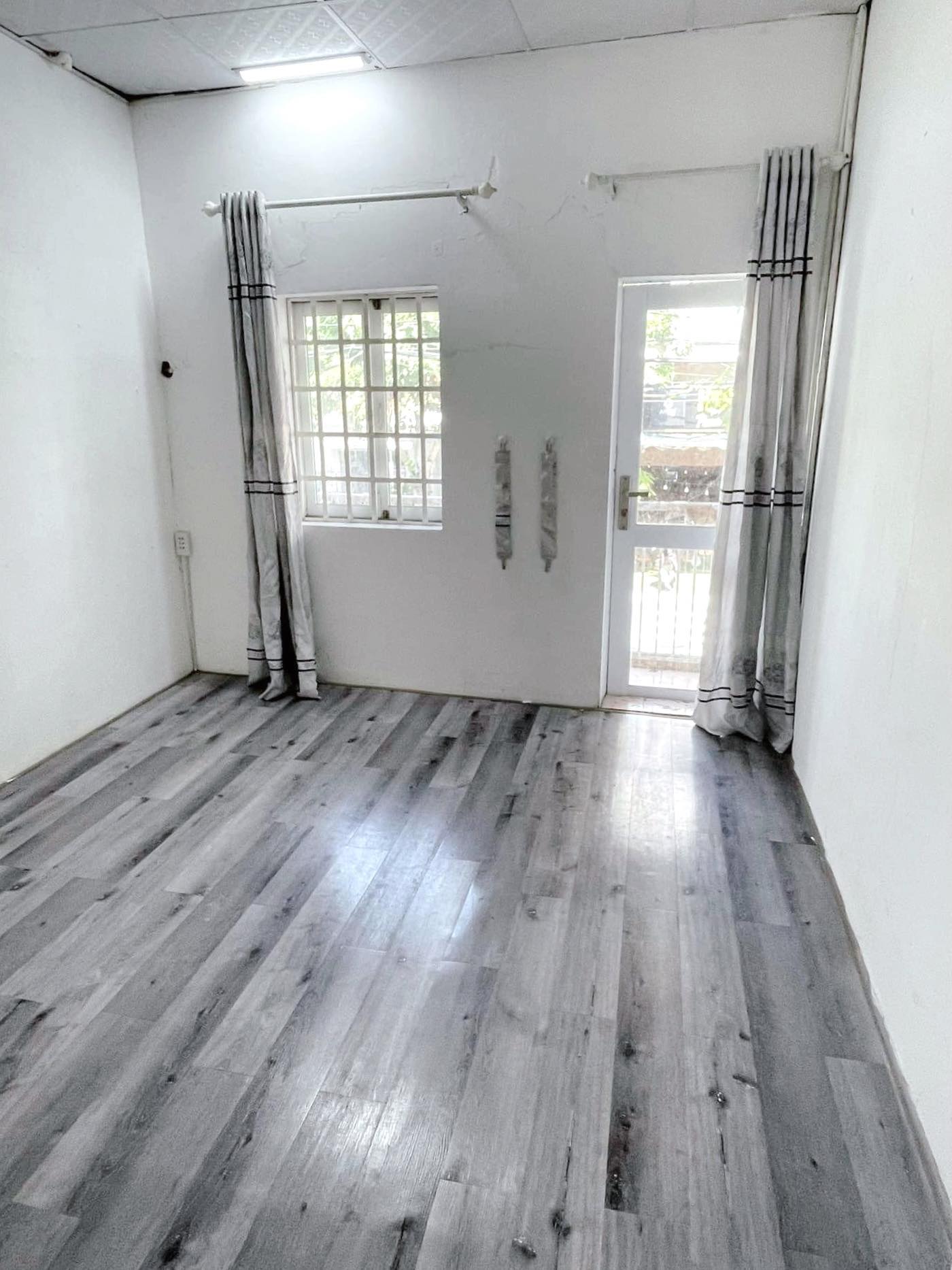 Bán nhà mặt tiền kinh doanh 28m2-2tang gần Trường Chinh Tân Bình - liền kề chợ Tân Trụ - 4 tỷ nhỉnh 0932030061