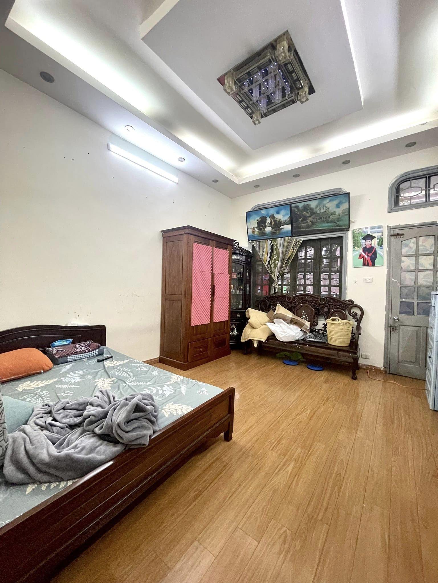 Bán Nhà Riêng Ngõ 69B Hoàng Văn Thái Thanh Xuân 50m2, 4 Tầng, Ô Tô Dừng Đỗ Giá Chỉ 5 Tỷ