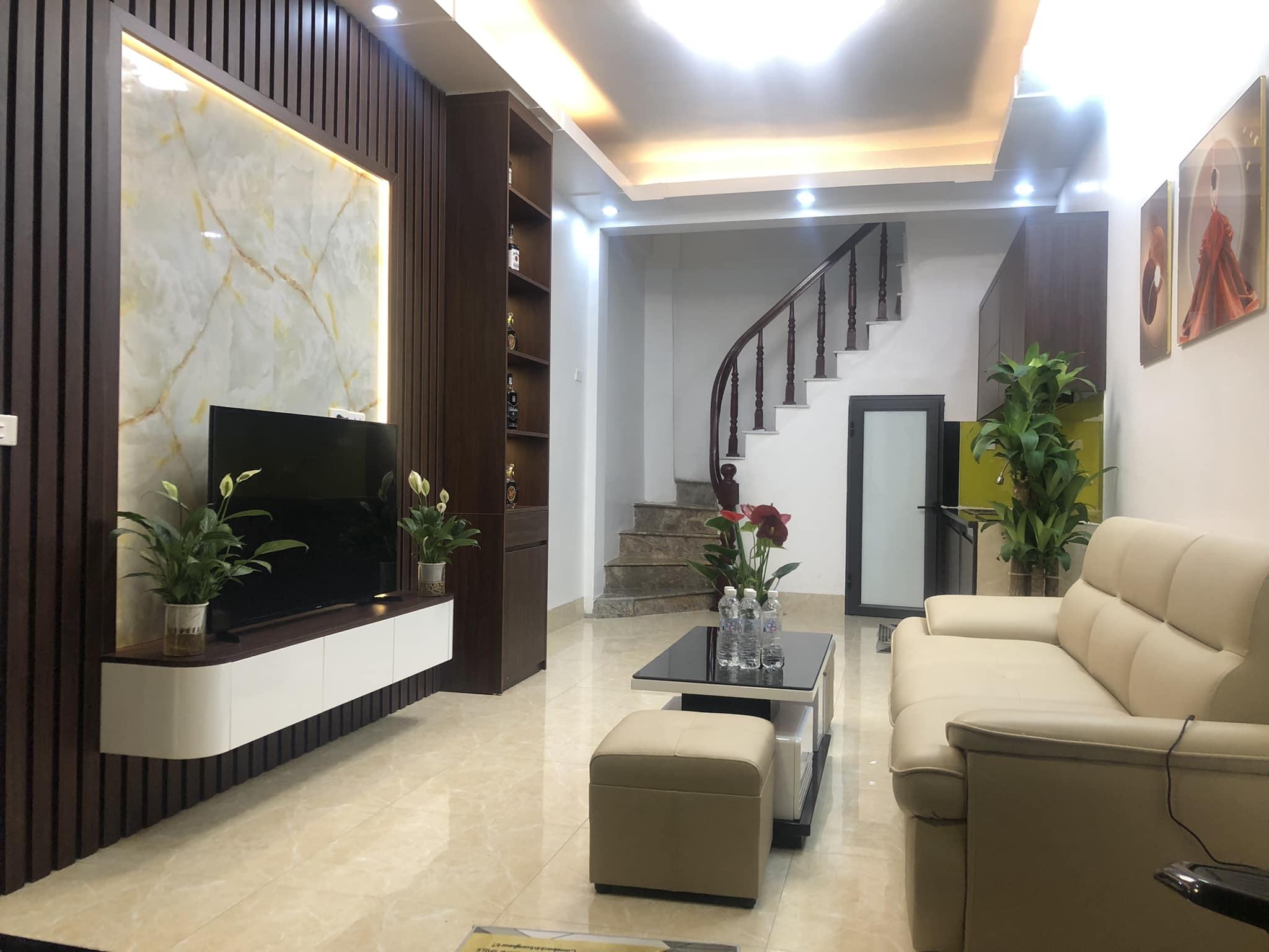 Bán nhà riêng ngõ 77 Bùi Xương Trạch 30m2, 4 Tầng, Ô Tô Giá Chỉ 4,7 Tỷ