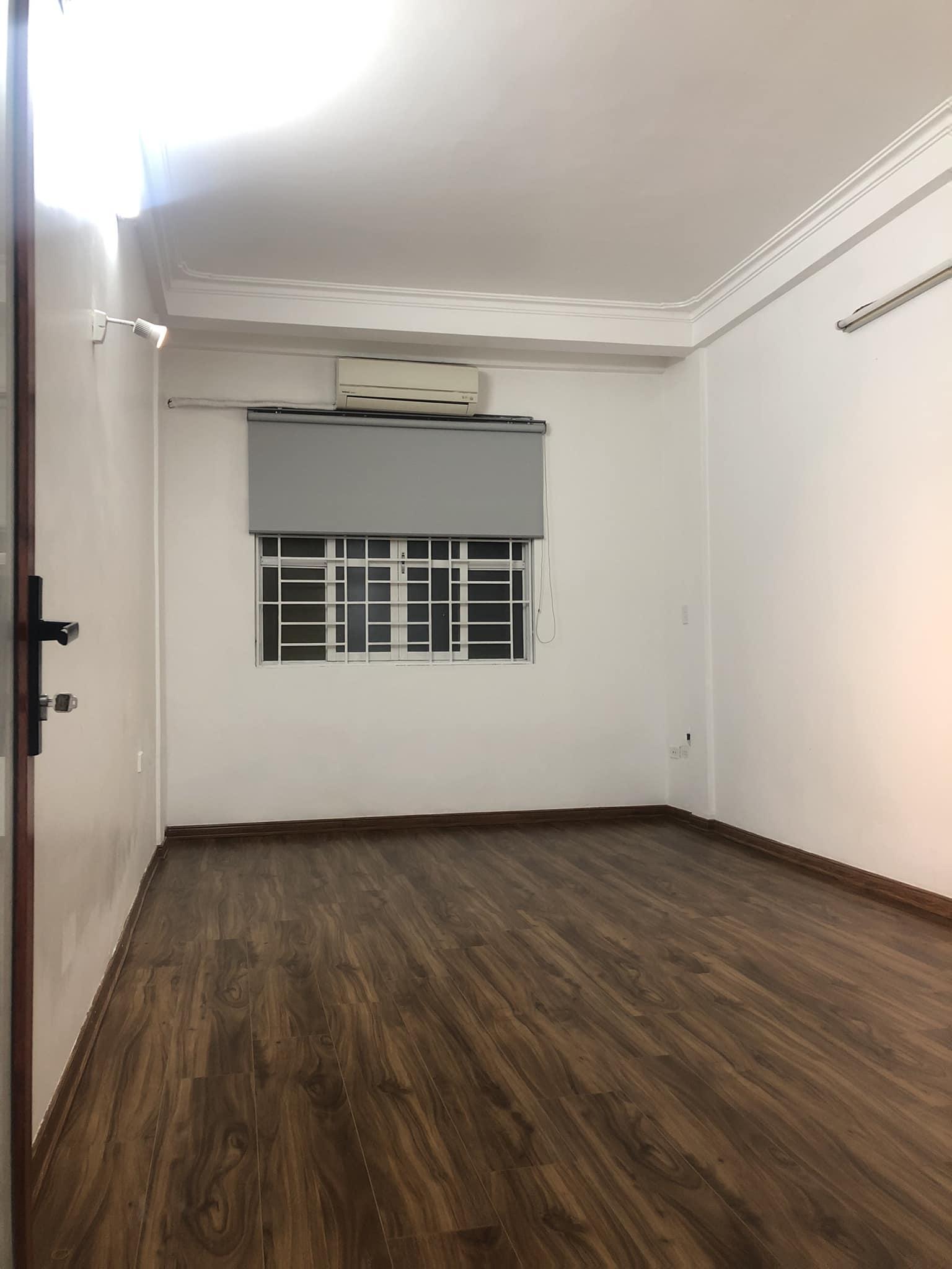 Bán nhà riêng ngõ 77 Bùi Xương Trạch 30m2, 4 Tầng, Ô Tô Giá Chỉ 4,7 Tỷ