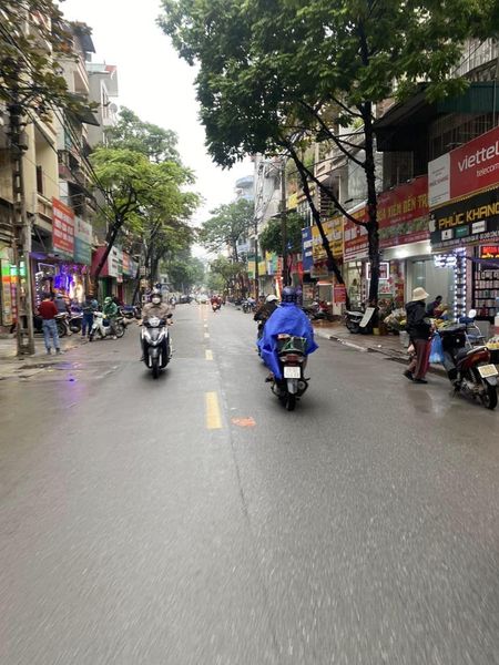 Bán Nhà Riêng Ngõ 210 Hoàng Văn Thái 31m2, 7 Tầng, Phân Lô Quân Đội, Giá Chỉ 6,8 Tỷ