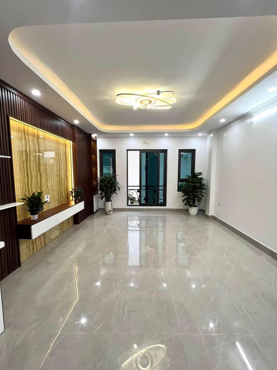 Bán nhà riêng ngõ 198 Lê Trọng Tấn 40m2, 6 Tầng Thang Máy Giá Chỉ 6,5 Tỷ