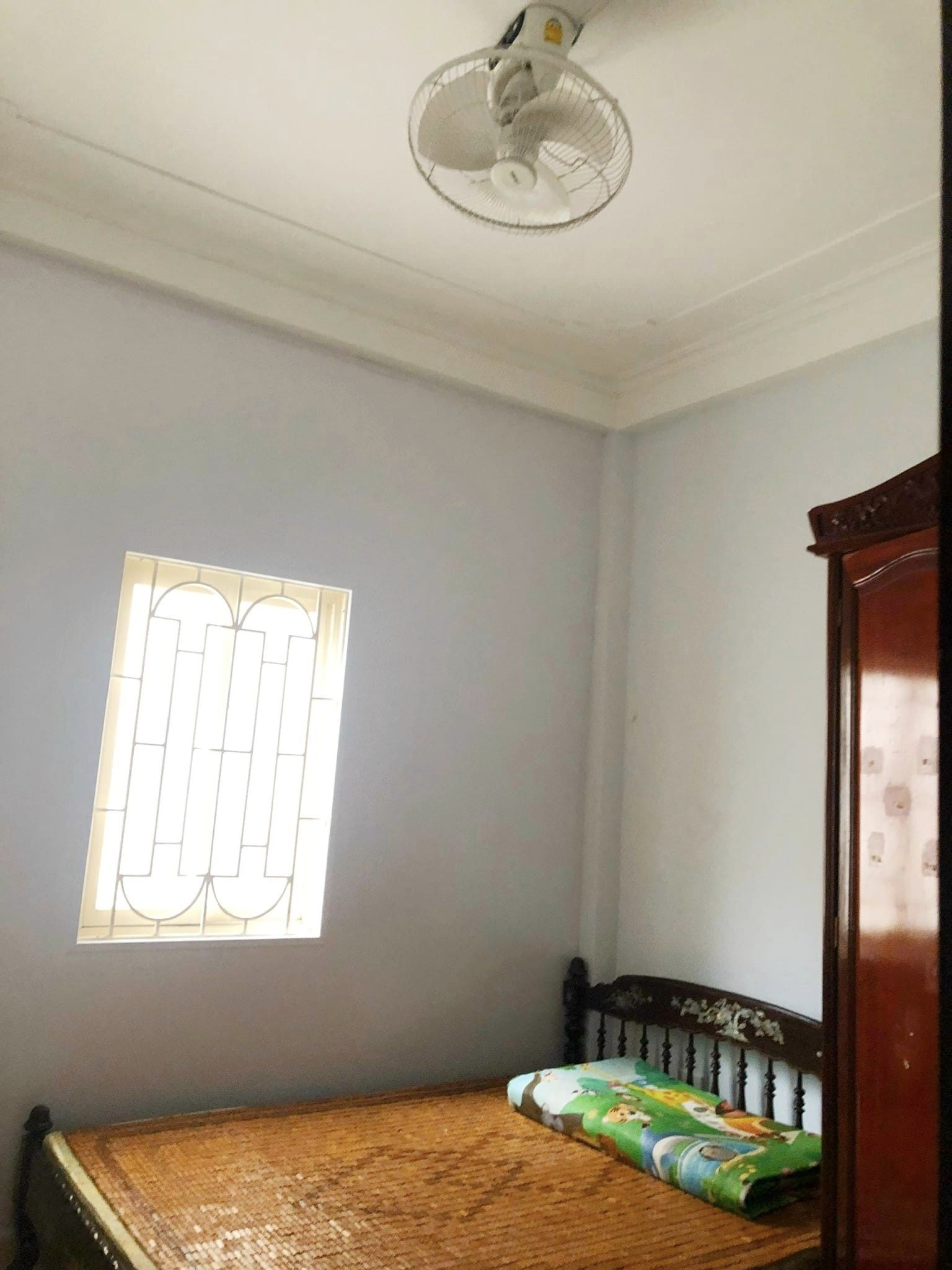 Bán nhà riêng ngõ 420 Khương Đình 79m2, 4 Tầng,  2 Thoáng, Giá chỉ 8,x Tỷ