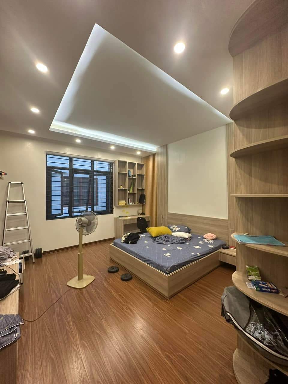 Bán nhà riêng phố Tô Vĩnh Diện 80,6m², MT8m, Lô góc, Ô Tô, Kinh doanh chỉ 12.6 tỷ.