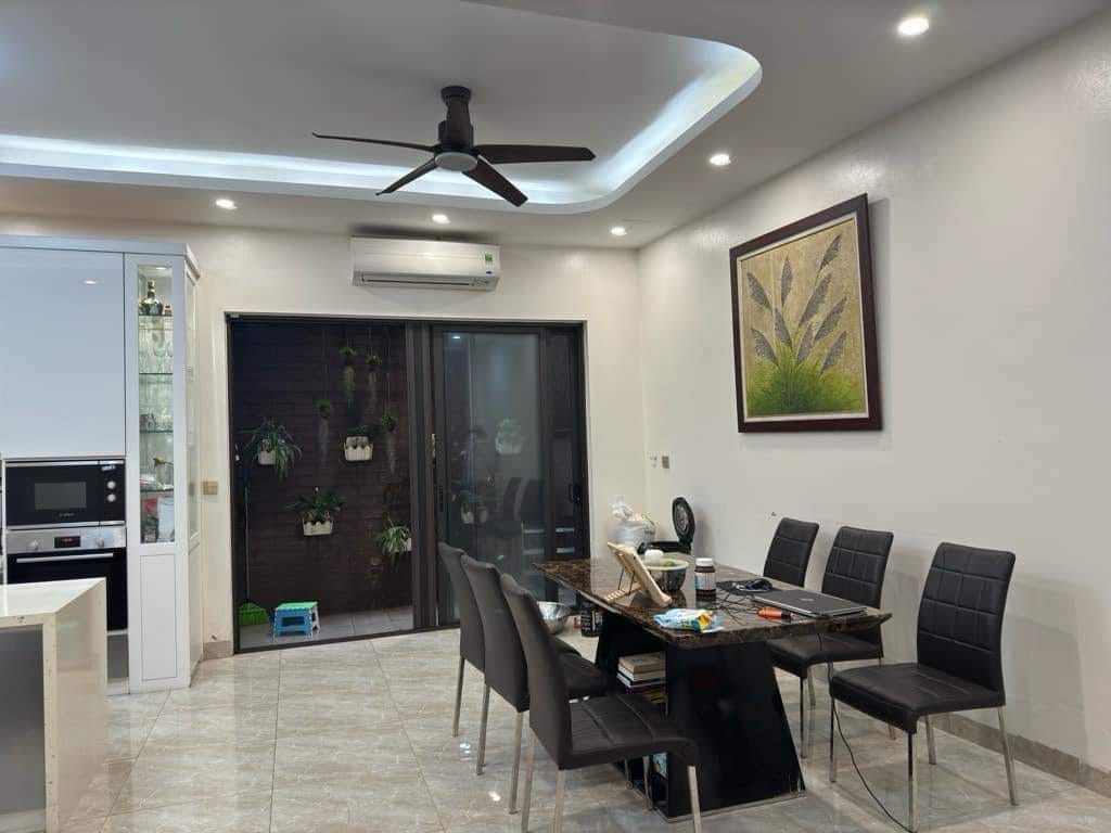 Bán nhà riêng phố Tô Vĩnh Diện 80,6m², MT8m, Lô góc, Ô Tô, Kinh doanh chỉ 12.6 tỷ.