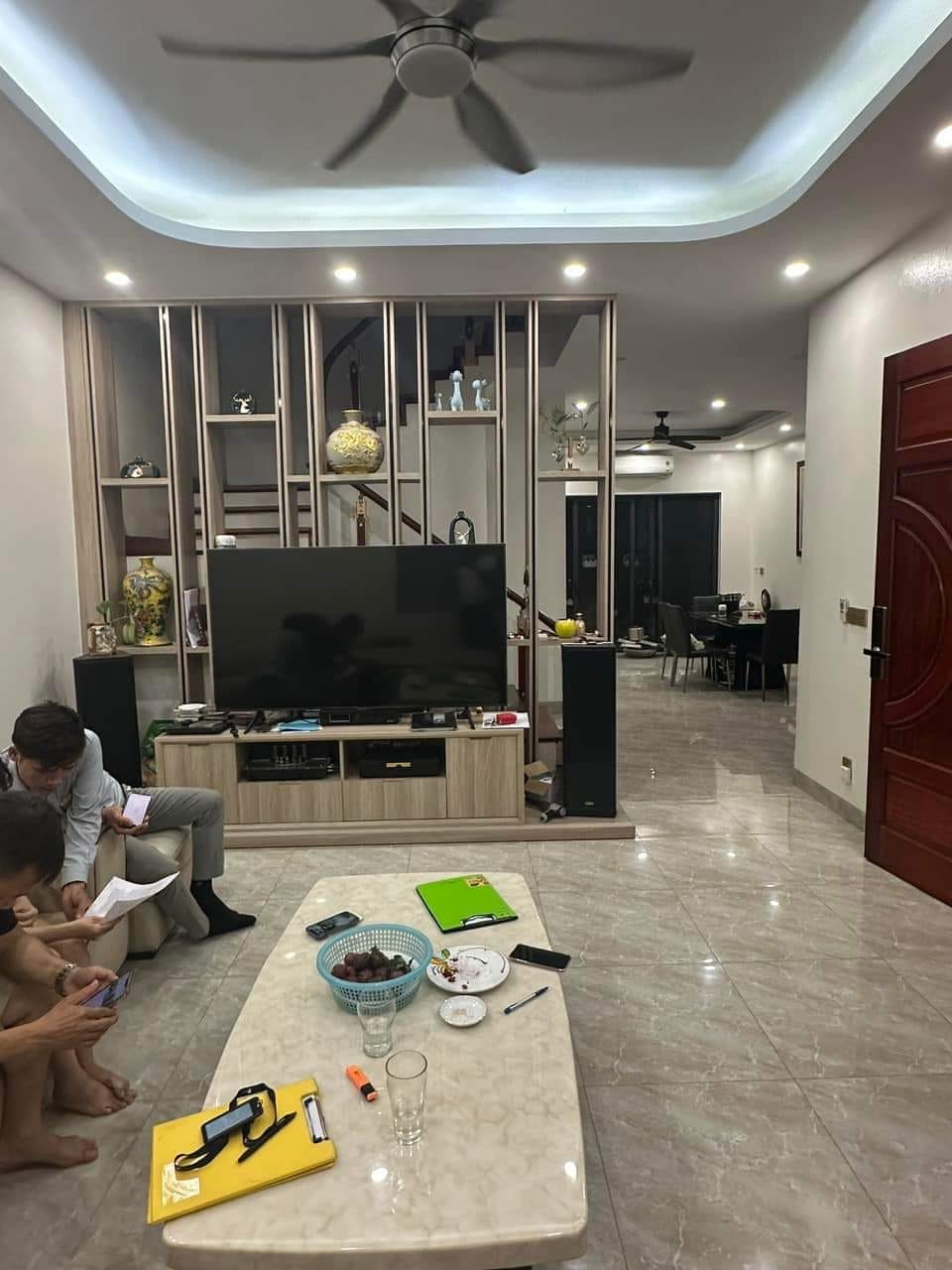 Bán nhà riêng phố Tô Vĩnh Diện 80,6m², MT8m, Lô góc, Ô Tô, Kinh doanh chỉ 12.6 tỷ.