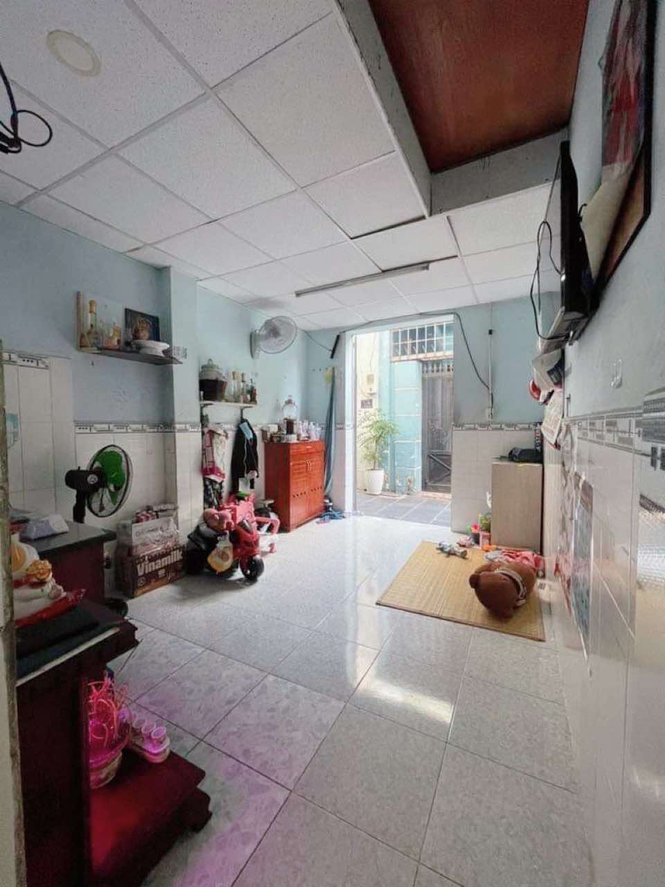 Bán nhà sát mt Nguyễn Hữu Tiến Tân Phú 63m2-4p,thu nhập 10tr/th - hẻm 3 gác - 4tỷ650