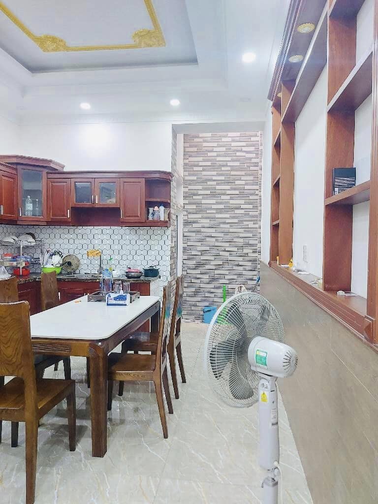  Bán nhà Lê Đức Thọ phường 15 Gò Vấp, 4pn,Full nội thất, gần 120m2 SD, chỉ 4.X TỶ