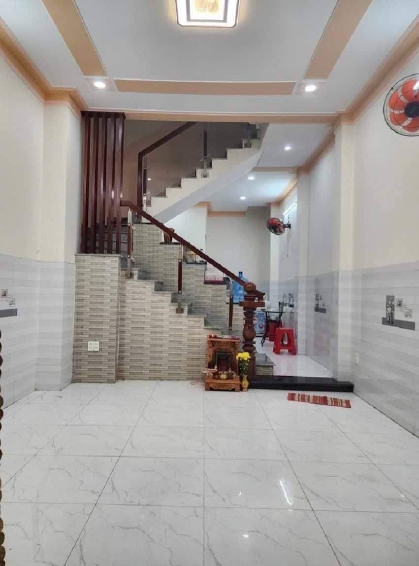 Chủ định cư cần bán nhà phường 15,Gò Vấp, 4pn,Full nội thất, gần 120m2 SD, chỉ 4.X TỶ