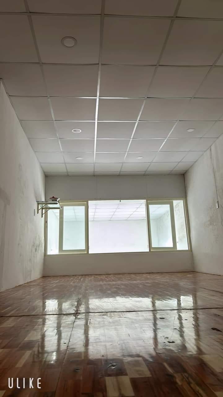 Bán nhà giáp QUẬN BÌNH THẠNH, 54m2, (ngang 4m nở hậu 5.7m x 13m), NHỈNH 4 TỶ