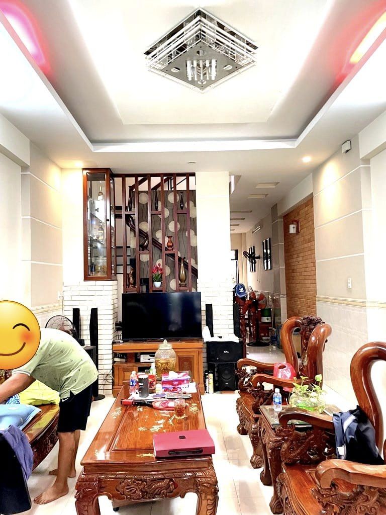 Nhà đẹp ở ngay gần Phạm Văn Chiêu, Gò Vấp, gần 55m2, 3 tầng, NHỈNH 5 TỶ