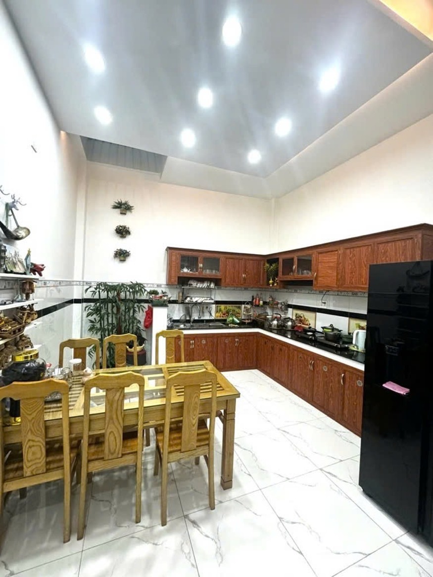 NHÀ ĐẸP sát Phạm Văn Chiêu, Gò Vấp, 53m2, ngang (4 x 13), 3 tầng, CHỈ 5 TỶ