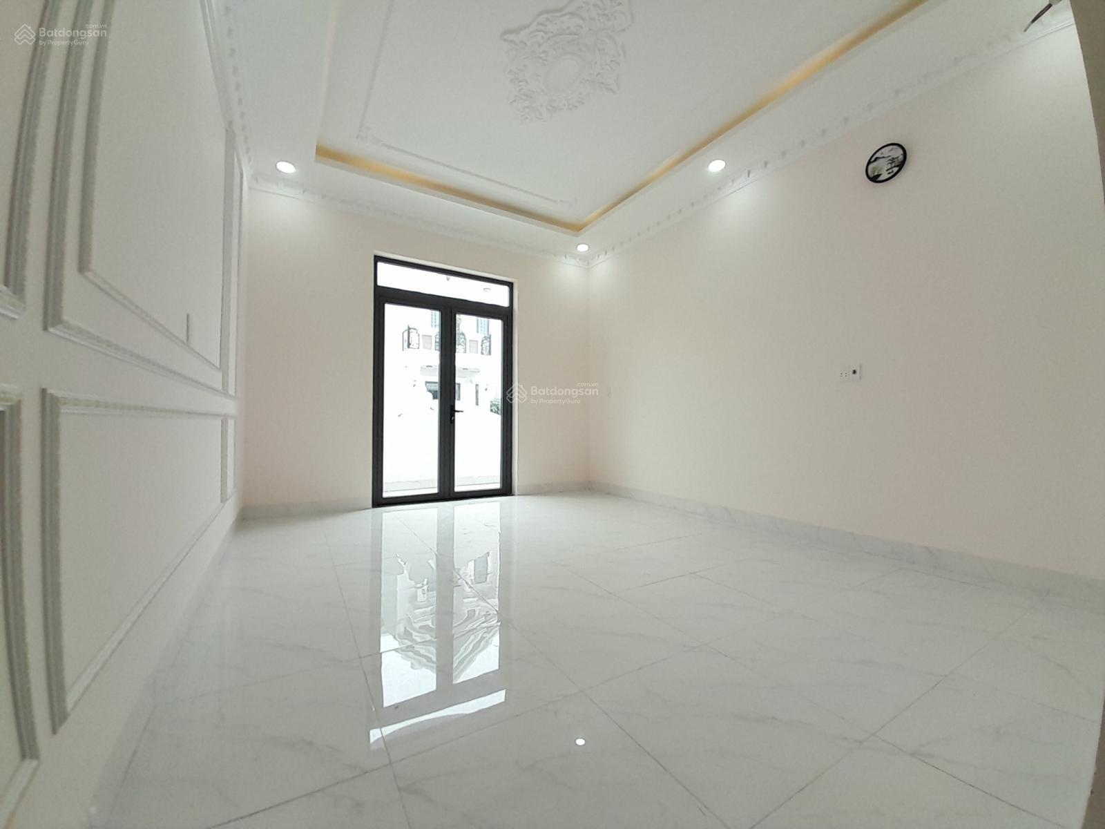 Bán nhà 1 trệt 2 lầu KDC Phú Hồng Đạt P. Bình Chuẩn