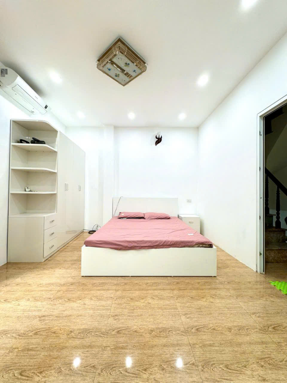 Bán nhà riêng ngõ 252 Tây Sơn 30m2, 5T, MT 5m Dân Xây Ô Tô Giá Chỉ 5,3 Tỷ