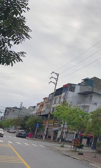 Bán nhà phố thương mại 4 tầng TP Bắc Ninh tiện nghi giá tốt