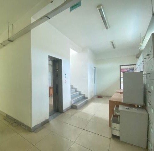 Cho thuê văn phòng toà nhà 5 lầu có hầm xe tp Biên Hòa