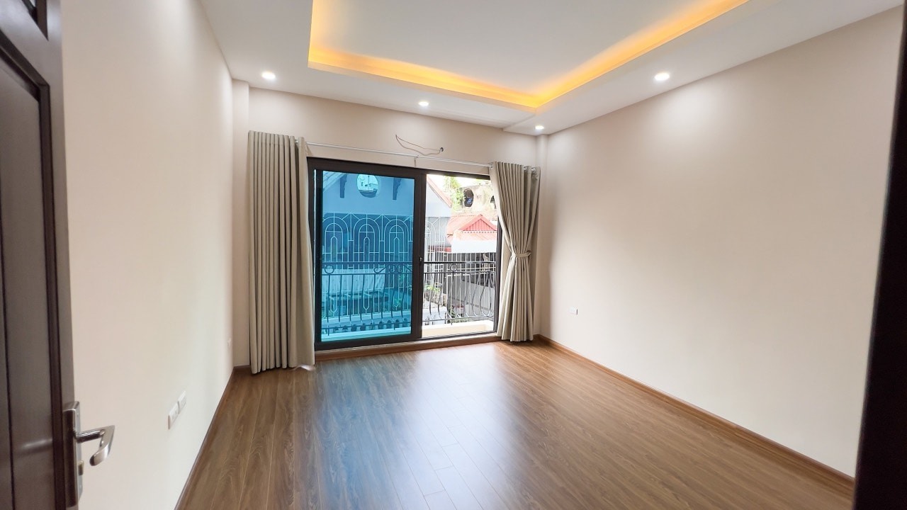 Bán nhà riêng ngõ 192 Lê Trọng Tấn, 60m2, 8T, MT 4M, Ô Tô Tránh, Giá Chỉ 15 Tỷ