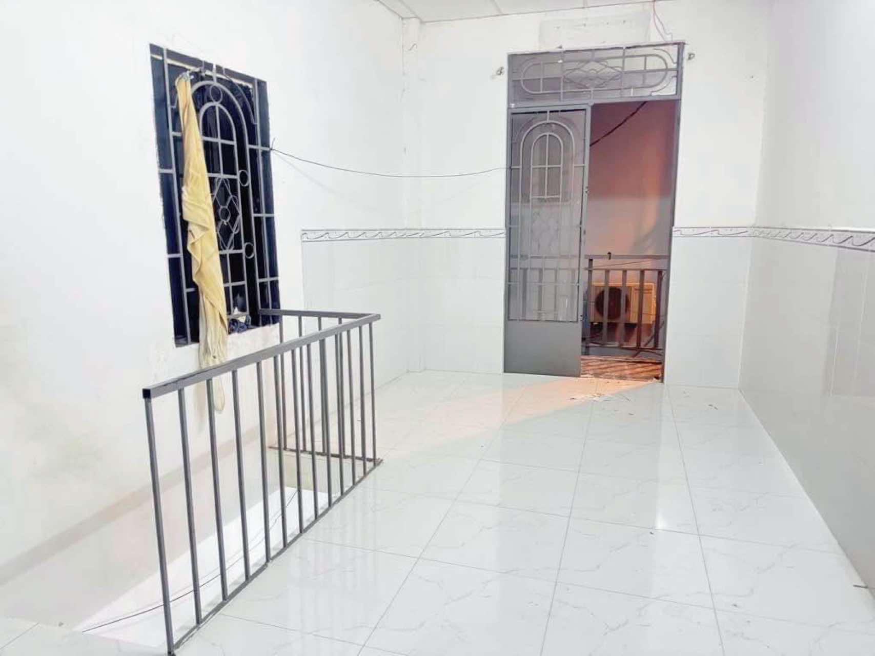 Bán nhà hxh thông 32m2-2tang ngay Emart Phan Huy Ích Gò Vấp ,nở hậu tài lộc -3 tỷ nhỉnh 0932030061