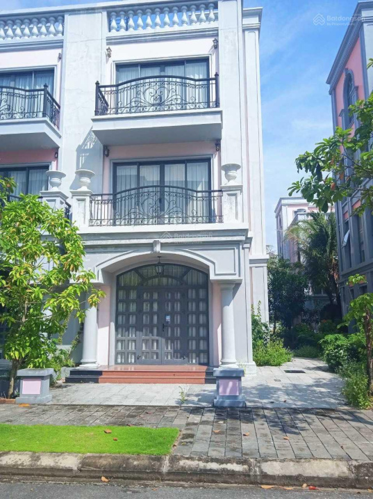 Cho thuê căn 4PN Sonasea Paris Villas Bãi Trường, Phú Quốc