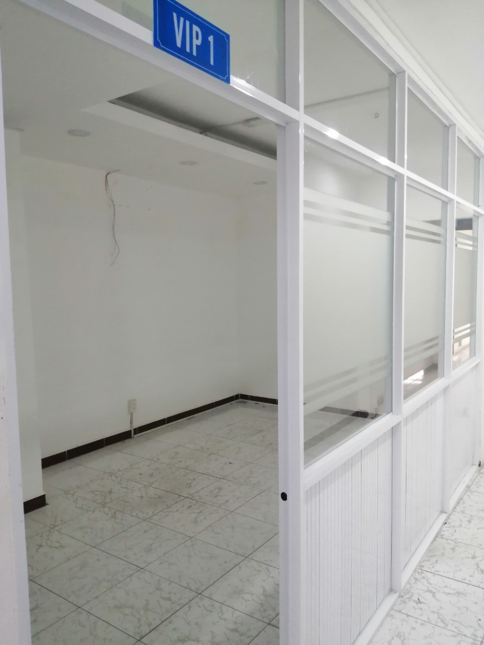 Cho thuê nhà mặt tiền đường 3/2, phường 14, quận 10