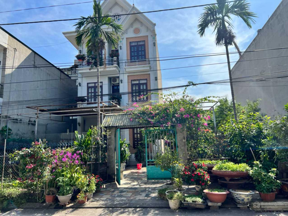 Cho thuê nhà riêng diện tích 230m2 tại đường Tô Hiệu, Quảng Ninh