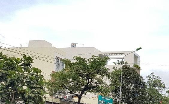 Bán nhà phố mặt tiền Phường Phước Long, Nha Trang giá 17 tỷ 300
