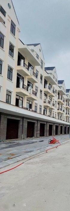 Bán căn shophouse Vân Đồn, Quảng Ninh giá rẻ chỉ 2 tỷ/căn