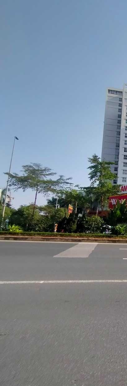 Cần bán nhà phố ởTây Hồ, Hà Nội gồm 8 tầng 1 hầm 90 tỷ