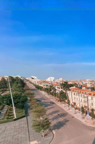 Cần tiền bán nhà phố 6 tầng thành phố Bắc Giang giá tốt
