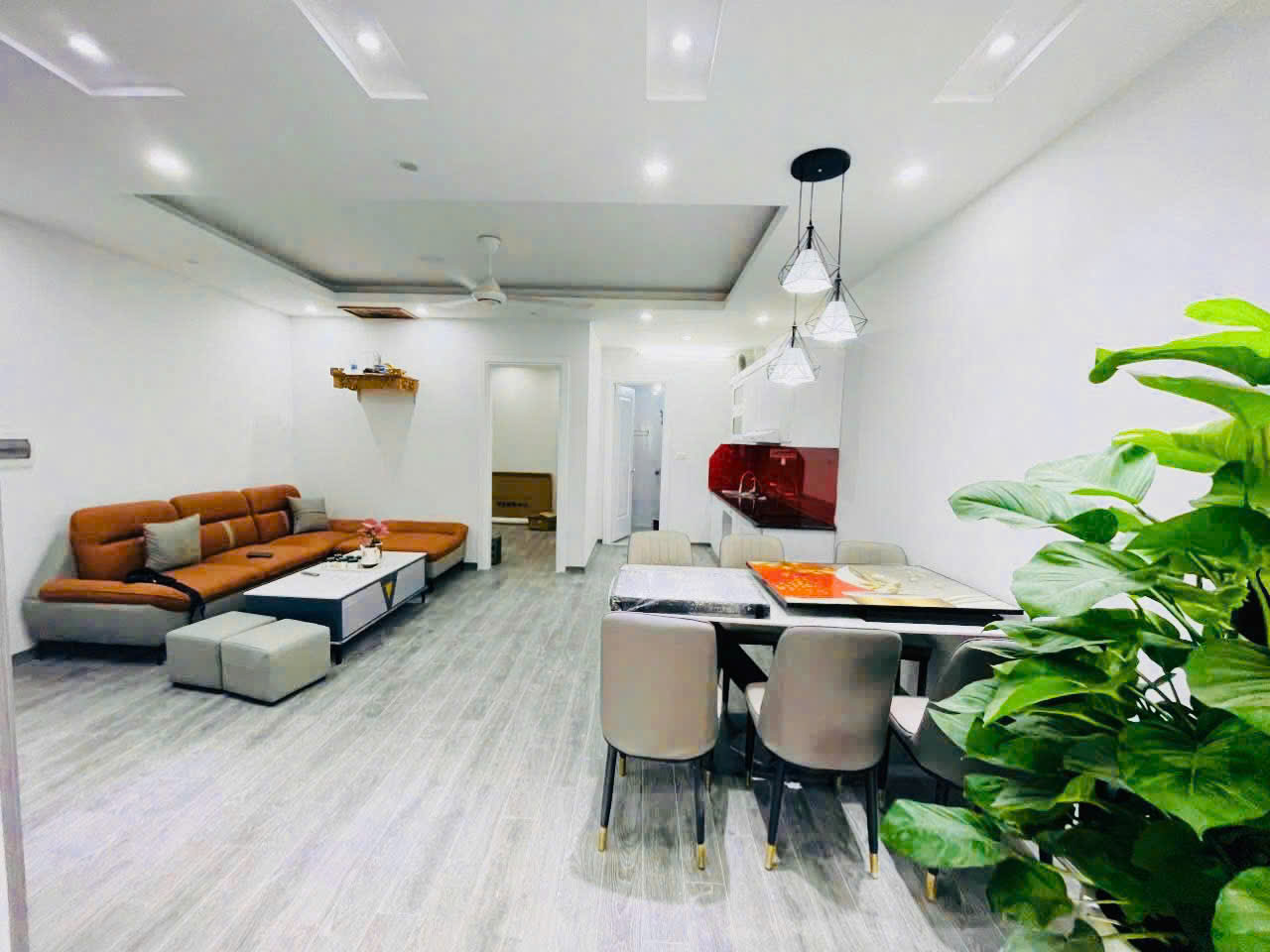Bán căn hộ 70m², giá 2 tỷ 3xxtr, chung cư Thanh Hà  full nội thất