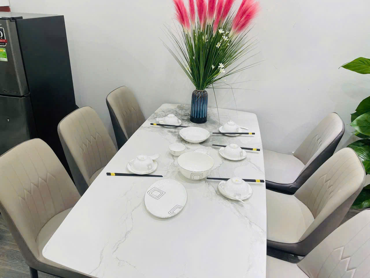 Bán căn hộ 70m², giá 2 tỷ 3xxtr, chung cư Thanh Hà  full nội thất
