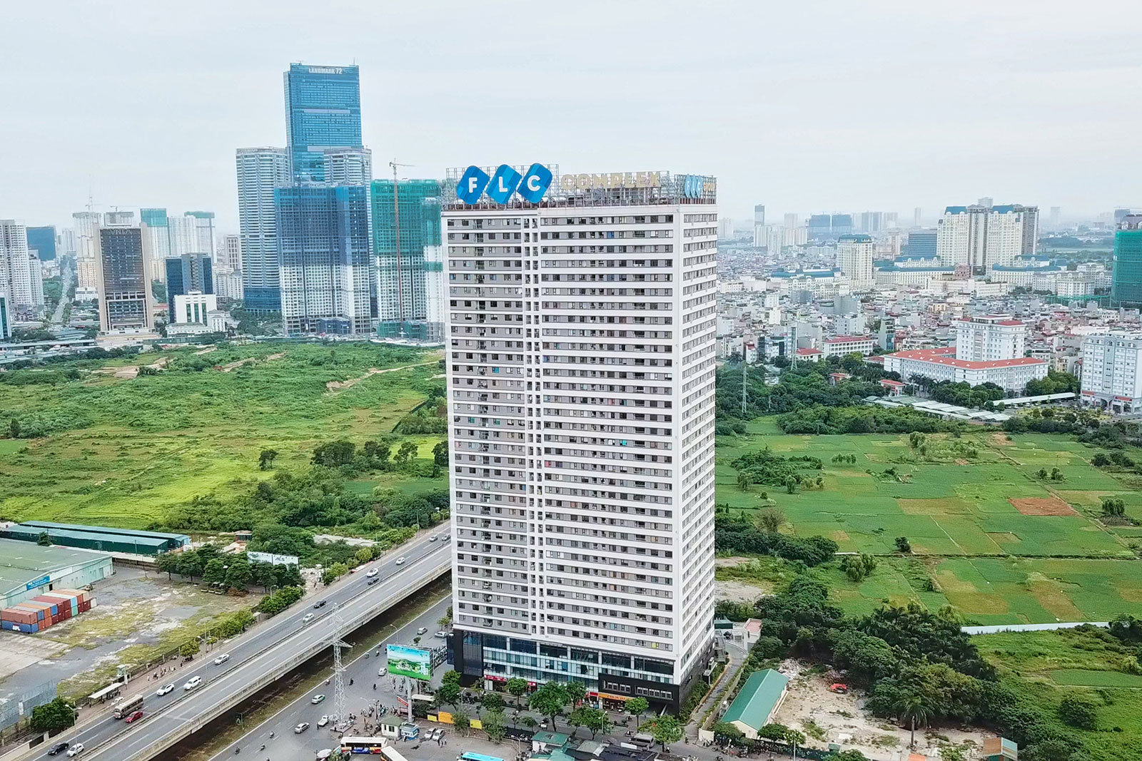 FLC Complex Phạm Hùng