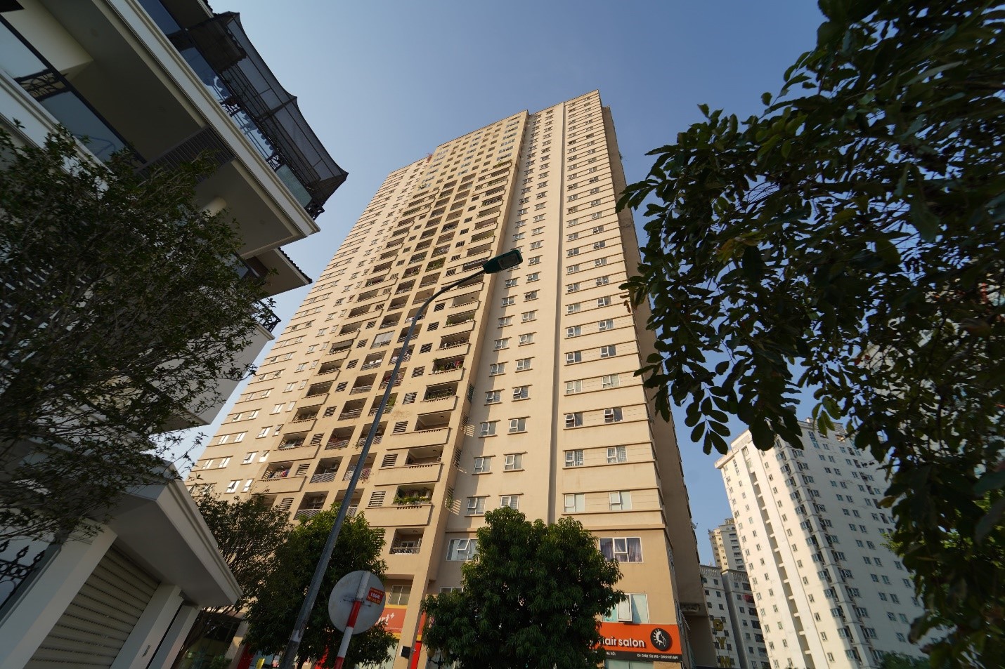 Intracom1