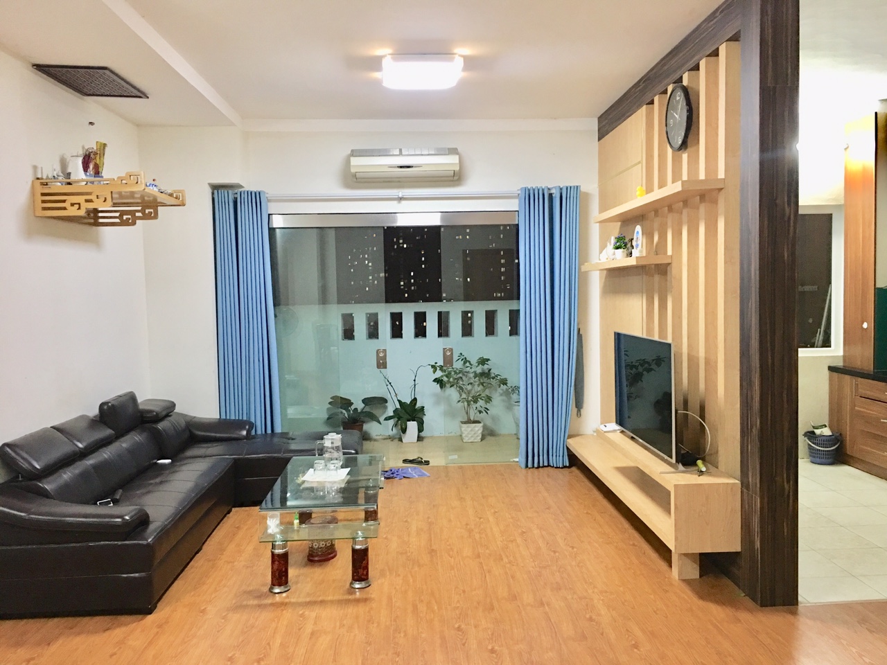 Intracom1