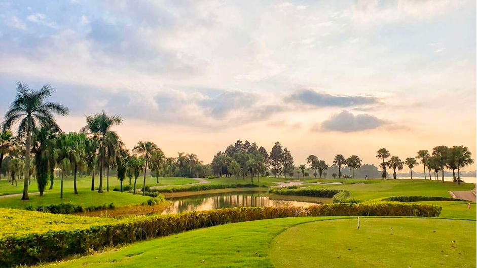 Văn Lang Empire Golf Club
